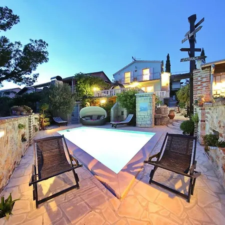 Rustical Villa Verde With Pool 8 Persons *
