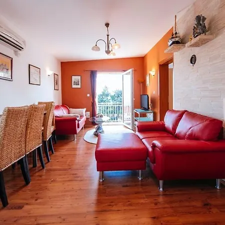 Rustical Villa Verde With Pool 8 Persons Villa *