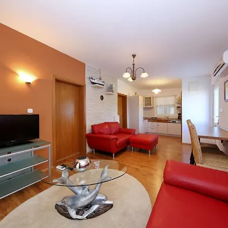 Villa Rustical Villa Verde With Pool 8 Persons