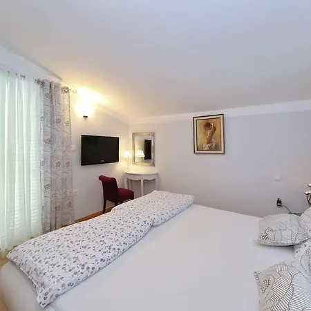Rustical Villa Verde With Pool 8 Persons *