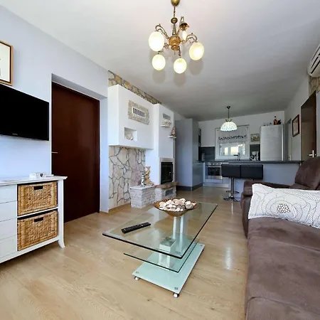 Rustical Villa Verde With Pool 8 Persons